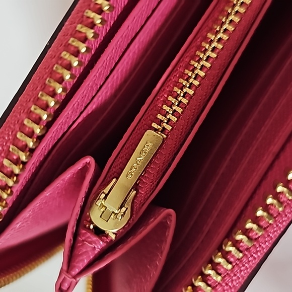 Coach  Pink Zip Around Accordion Leather  Wallet - Picture 7 of 10